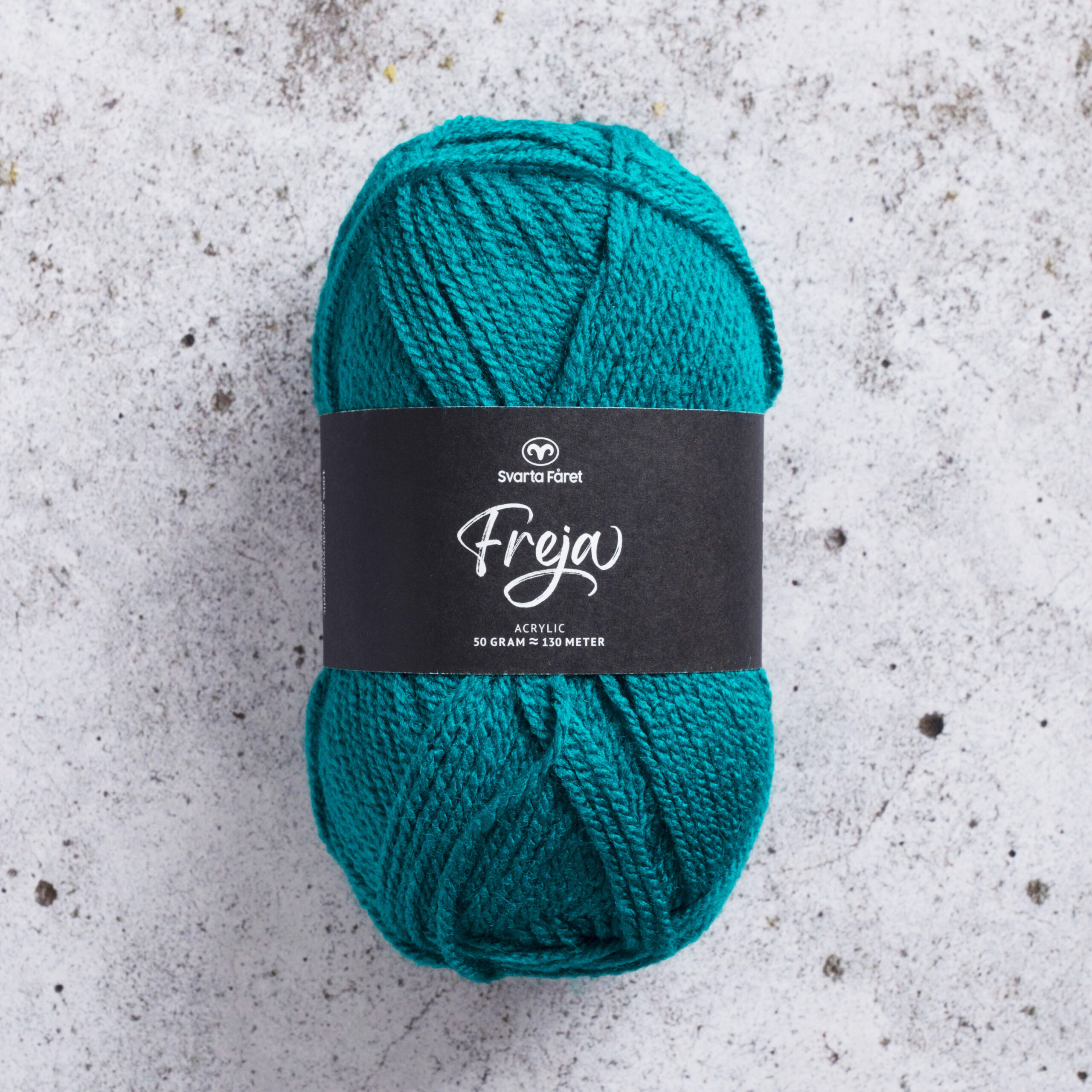 Freja Dragonfly blue - 090 Freja 100% Akryl Garntorget Svarta Fåret. Freja akrylgarn finns i många vackra färger och nyanser ett perfekt garn för den som är känslig mot ull.Freja finns i många härliga färger, klara färger som glädjer omgivningen. Kvalitén är hög. Garnet passar till stickade tröjor, mössor, vantar, halsdukar. Till både vuxna och barn. Det är en behaglig tjocklek på garnet. Dessutom är det ett billigt garn. När ett akrylgarn är som bäst.Freja är ett mjukt akrylgarn som funnits i över 25 år. Passar lika bra till baby & barn som till vuxenplagg. Dessutom är det ett billigt garn. När ett akrylgarn är som bäst.Freja är ett mjukt akrylgarn som funnits i över 25 år.Freja Santa Röd - 045 Freja 100% Akryl Garntorget Svarta Fåret. Freja akrylgarn finns i många vackra färger och nyanser ett perfekt garn för den som är känslig mot ull.Freja finns i många härliga färger, klara färger som glädjer omgivningen. Kvalitén är hög. Garnet passar till stickade tröjor, mössor, vantar, halsdukar. Till både vuxna och barn. Det är en behaglig tjocklek på garnet. Dessutom är det ett billigt garn. När ett akrylgarn är som bäst.Freja är ett mjukt akrylgarn som funnits i över 25 år. Passar lika bra till baby & barn som till vuxenplagg. Sticka,Virka, Kofta,Tröja, Damslipover, Barntröja, Babyjacka,Tunika, Barnkofta, Mössa,Vantar, Pippitröja.